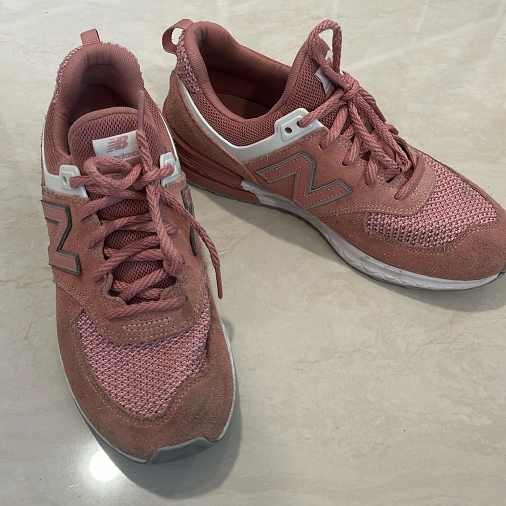 Pink New Balance 574 Sneakers